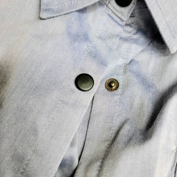 Worthington Lavender Blue Snap Buttons Long Sleeve Shirt on Sale 5 for $25 - Picture 3 of 8